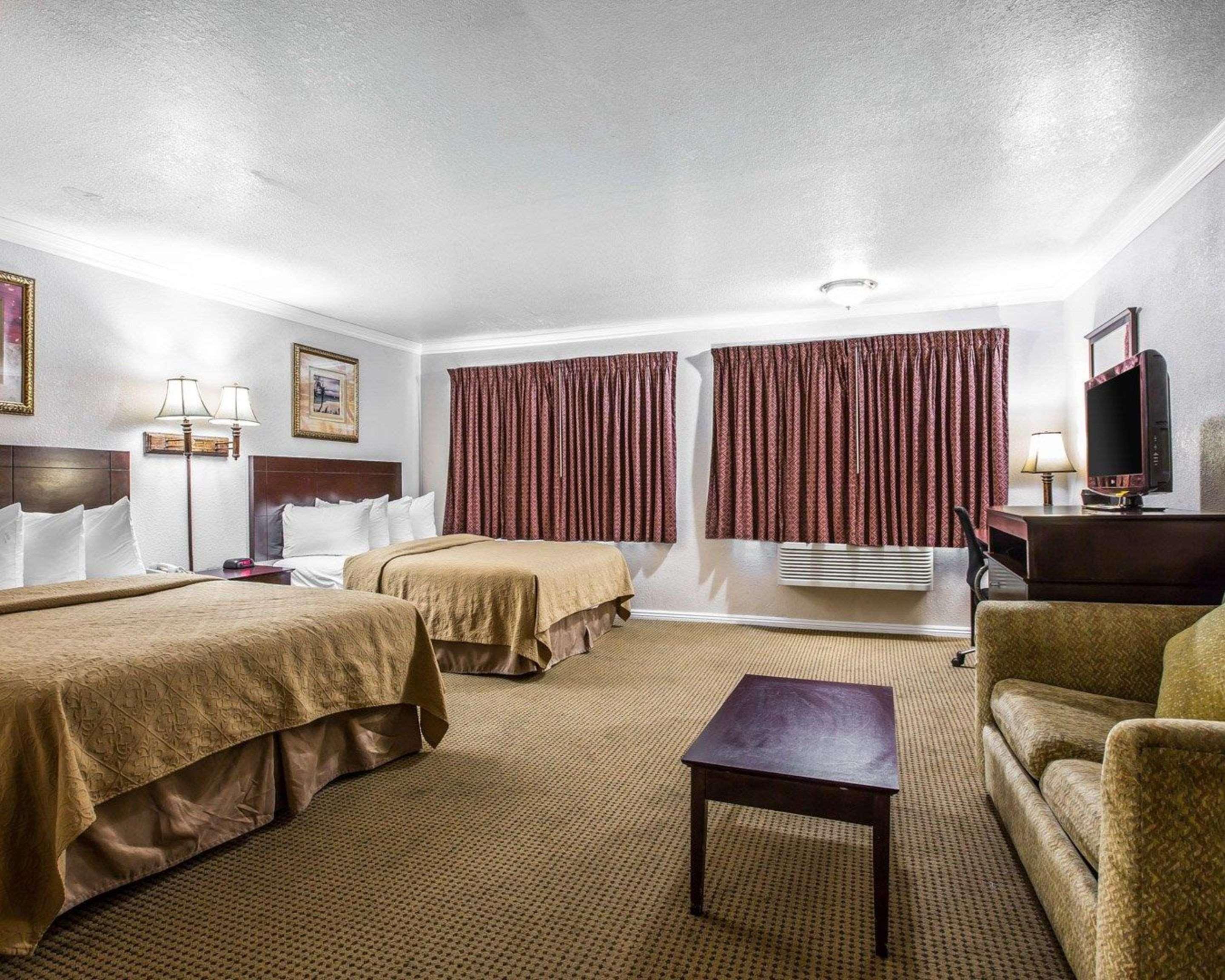 Quality Inn & Suites Thousand Oaks - Us101 Exterior photo